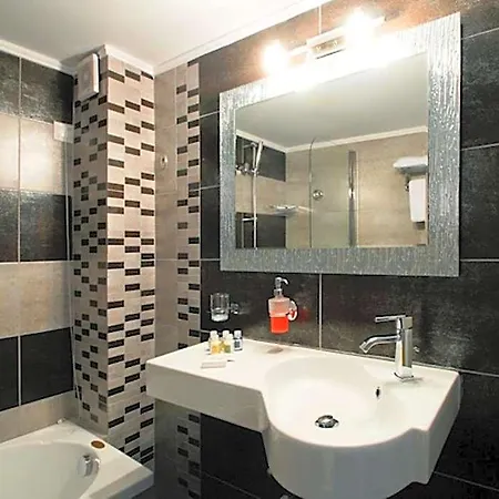 Kythira Golden Hotel