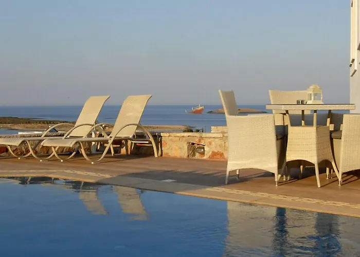 Kythira Golden Otel 4*
